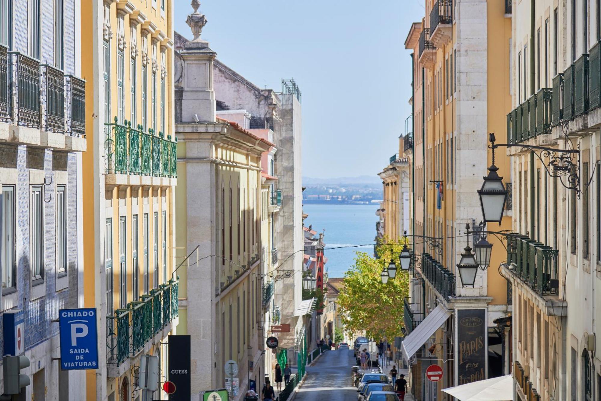 Casa Portuguesa Carmo Apartment Lisbon Exterior photo