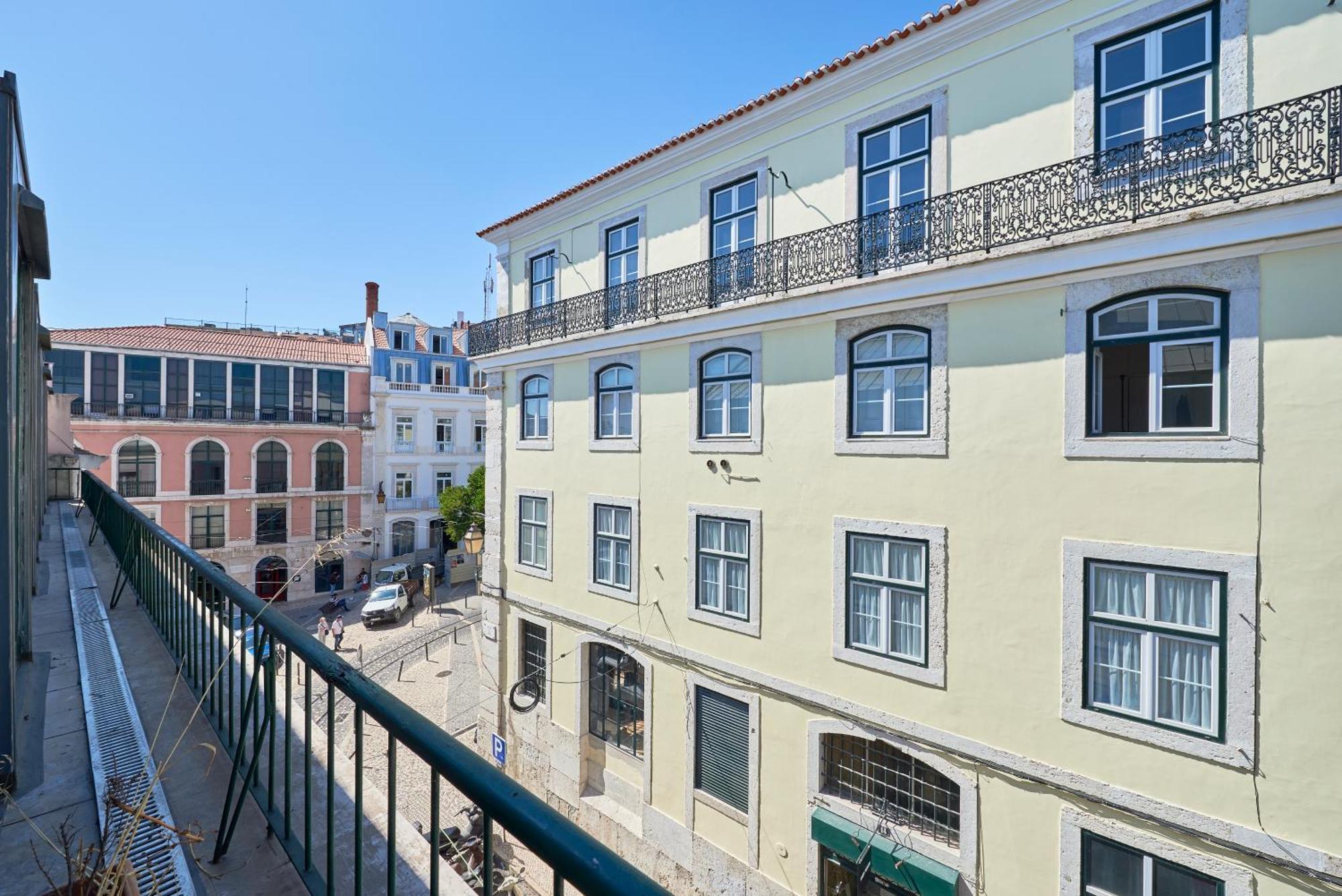 Casa Portuguesa Carmo Apartment Lisbon Exterior photo