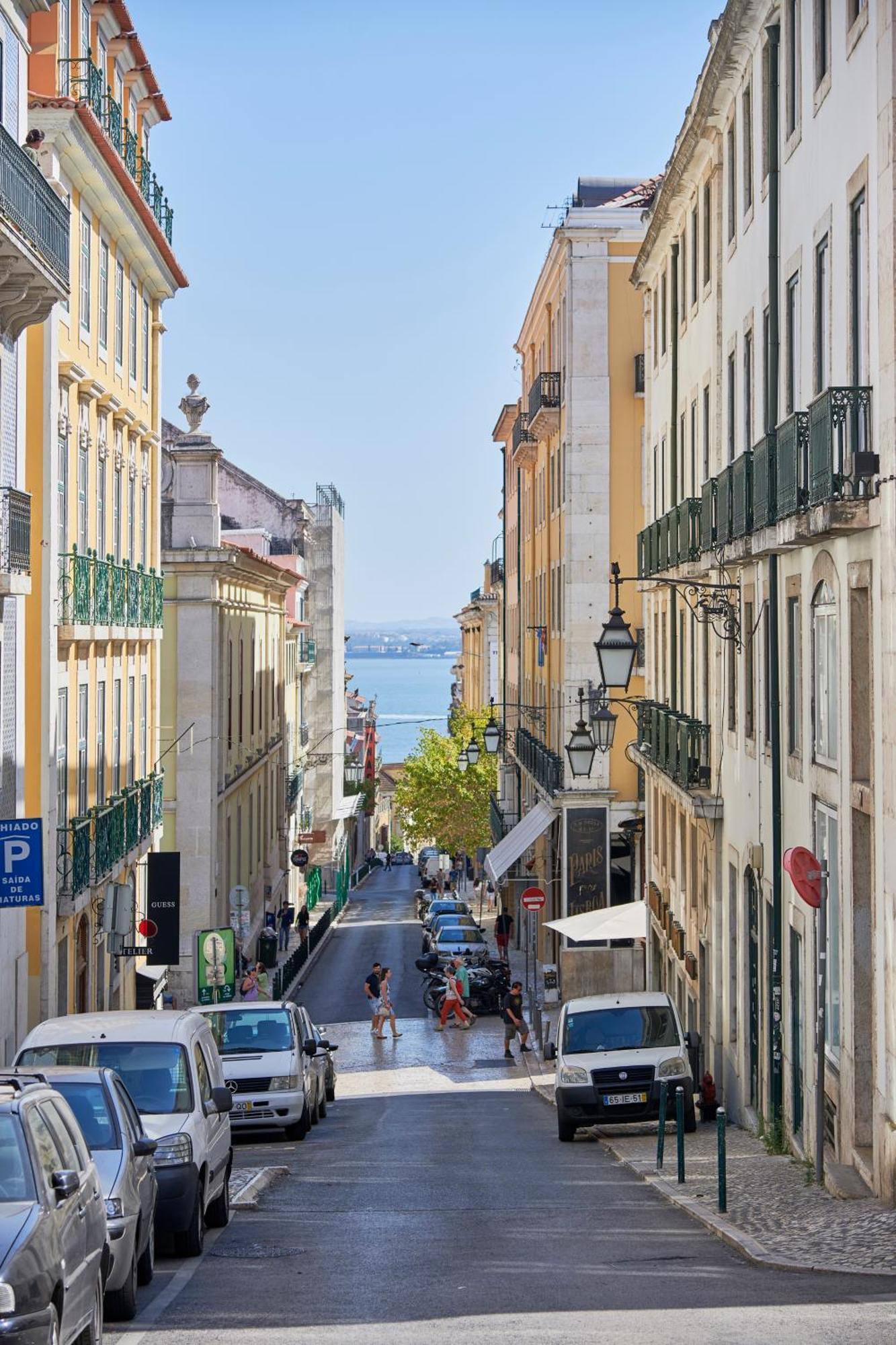 Casa Portuguesa Carmo Apartment Lisbon Exterior photo